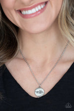 Load image into Gallery viewer, Worlds Best Grandma - silver - necklace
