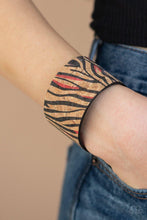 Load image into Gallery viewer, Show your true stripes -red
