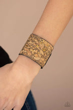 Load image into Gallery viewer, Cork Congo Brass
